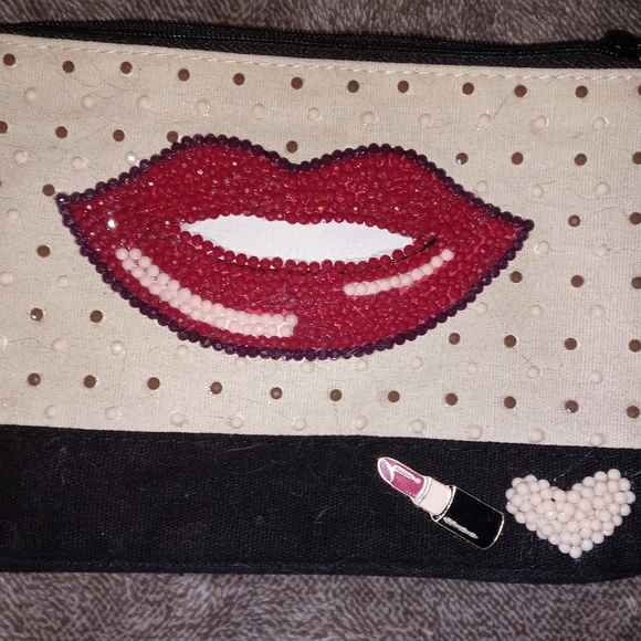Makeup bag bundle - Picture 5 of 5